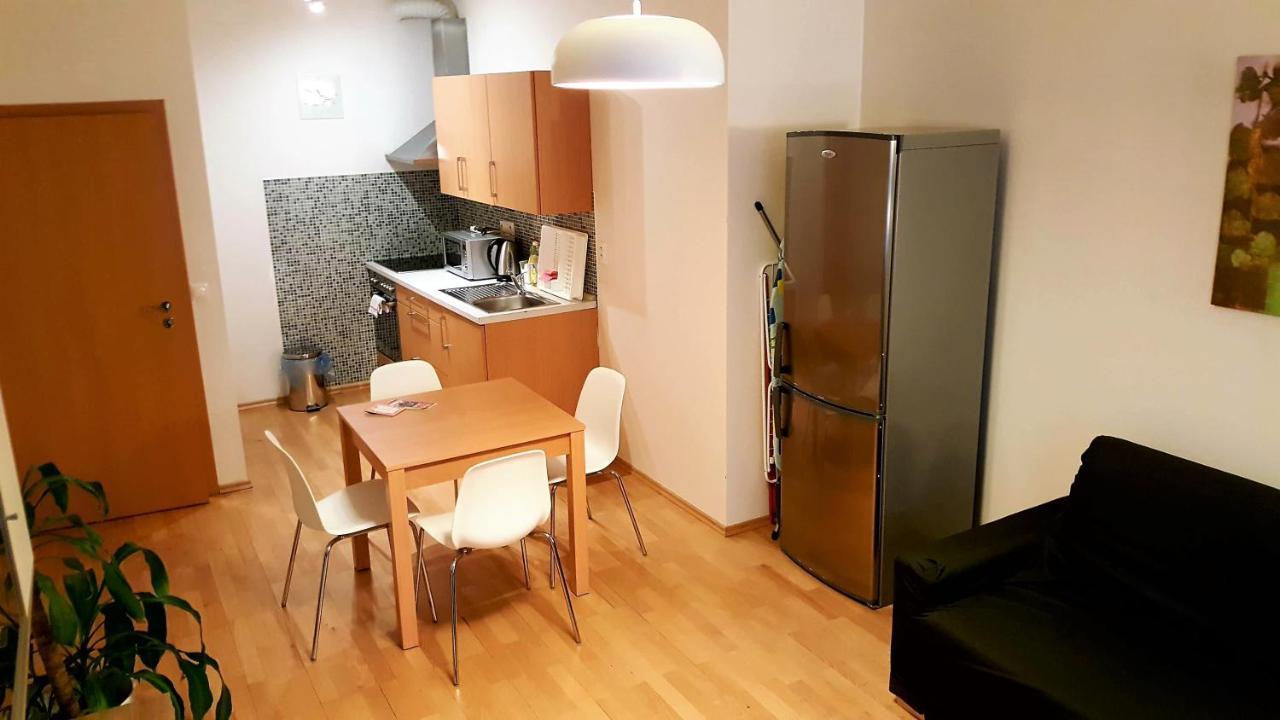 Apartment Smichov Πράγα Εξωτερικό φωτογραφία